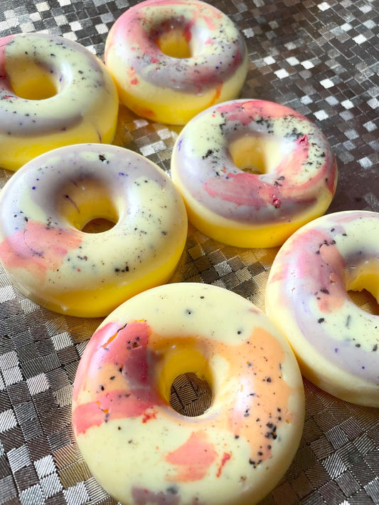Donut Delight with Bubblegum Scent